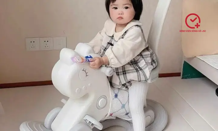 quà thôi nôi cho bé gái quà thôi nôi cho bé gái
