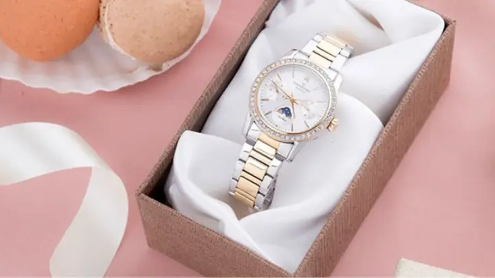8. Đồng hồ đeo tay 8. Đồng hồ đeo tay