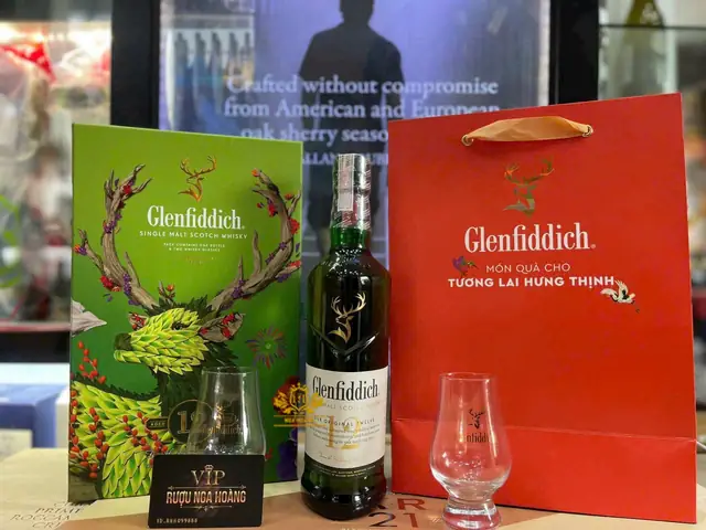 Rượu Glenfiddich 12 Hộp Quà: Đánh Giá Chi Tiết Từ A-Z