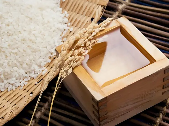 Rượu Việt Nam Làm Quà Tặng: Gợi Ý Độc Đáo và Ý Nghĩa Rượu Việt Nam Làm Quà Tặng: Gợi Ý Độc Đáo và Ý Nghĩa