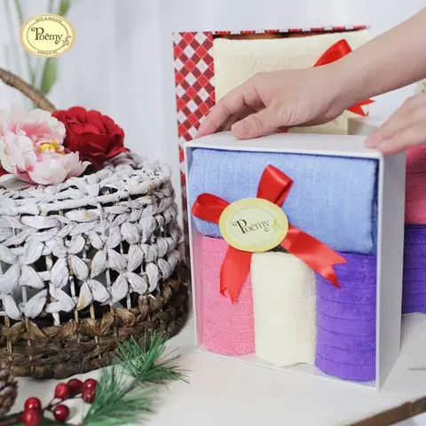 Gợi ý set quà tặng đầy tháng bé gái ý nghĩa, thiết thực
