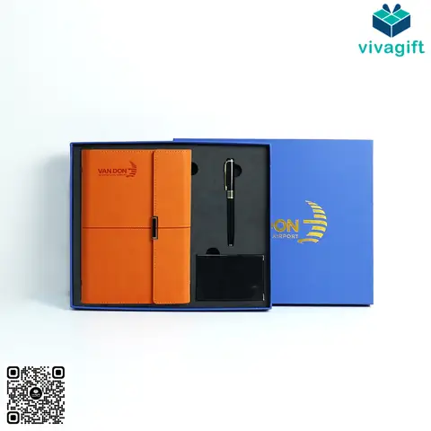 Set Quà Tặng Sổ Tay: Ý Nghĩa, Cách Chọn và Lợi Ích Bất Ngờ Set Quà Tặng Sổ Tay: Ý Nghĩa, Cách Chọn và Lợi Ích Bất Ngờ
