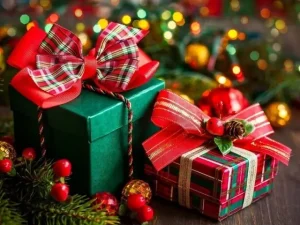Tìm Shop Quà Giáng Sinh Tại Đà Nẵng: Danh Sách Cửa Hàng Uy Tín