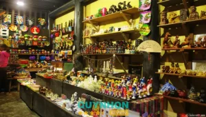 Khám Phá Shop Quà Lưu Niệm Hân Khang: Địa Chỉ Và Sản Phẩm