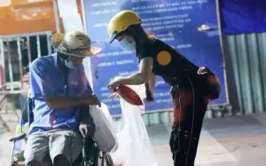 Tặng Quà Cho Người Vô Gia Cư: Hướng Dẫn Chi Tiết Từ Tâm