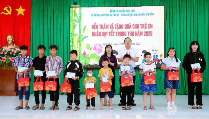 Hướng Dẫn Toàn Diện về Cách Chọn và Tặng Quà Cho Trẻ Em Hướng Dẫn Toàn Diện về Cách Chọn và Tặng Quà Cho Trẻ Em