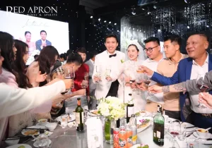 Tặng Quà Cưới Cho Bạn Gái: Gợi Ý & Kinh Nghiệm Chọn Lọc Tinh Tế