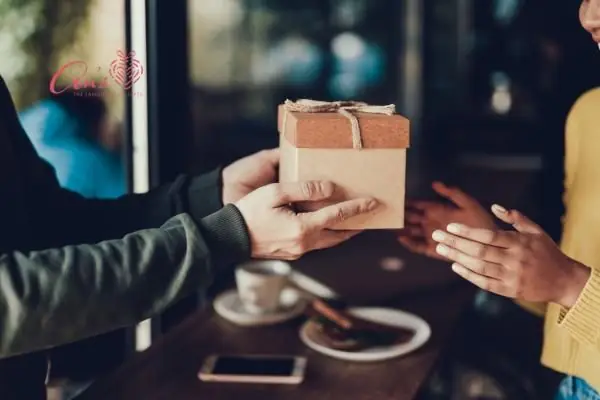 tặng quà gì cho người yêu nam