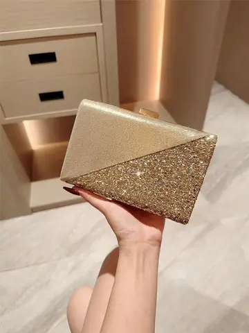 Ví cầm tay sang trọng