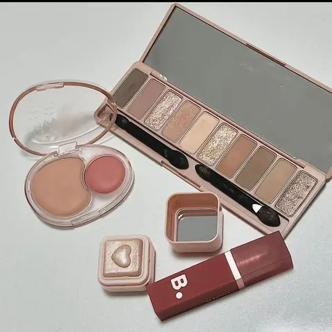 Set trang điểm tự nhiên