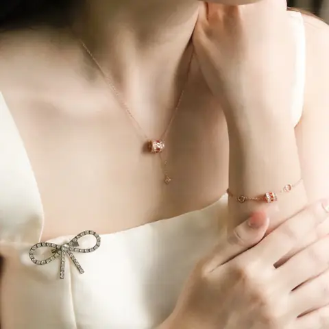 Gợi Ý Tặng Quà Sinh Nhật Cho Con Gái 15 Tuổi Đầy Ý Nghĩa và Phù Hợp Gợi Ý Tặng Quà Sinh Nhật Cho Con Gái 15 Tuổi Đầy Ý Nghĩa và Phù Hợp