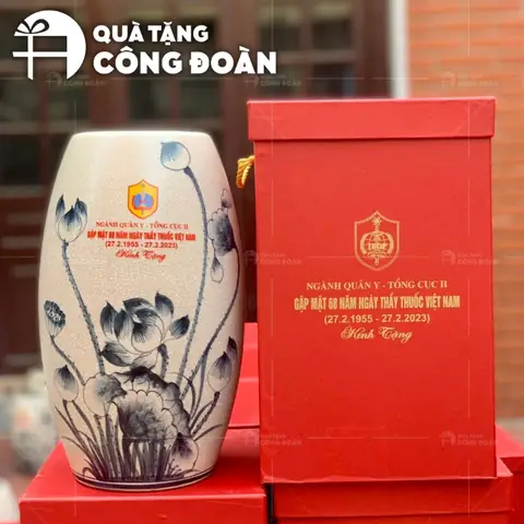 Tặng quà Tháng Công nhân: Gợi ý Quà tặng thiết thực và Ý nghĩa Tặng quà Tháng Công nhân: Gợi ý Quà tặng thiết thực và Ý nghĩa