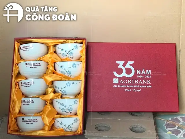 Tặng quà Tháng Công nhân: Gợi ý Quà tặng thiết thực và Ý nghĩa Tặng quà Tháng Công nhân: Gợi ý Quà tặng thiết thực và Ý nghĩa
