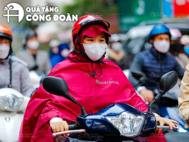 Tặng quà Tháng Công nhân: Gợi ý Quà tặng thiết thực và Ý nghĩa Tặng quà Tháng Công nhân: Gợi ý Quà tặng thiết thực và Ý nghĩa