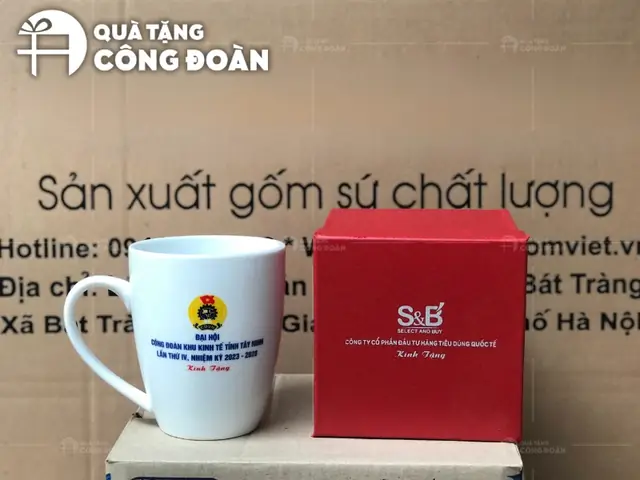 Tặng quà Tháng Công nhân: Gợi ý Quà tặng thiết thực và Ý nghĩa Tặng quà Tháng Công nhân: Gợi ý Quà tặng thiết thực và Ý nghĩa
