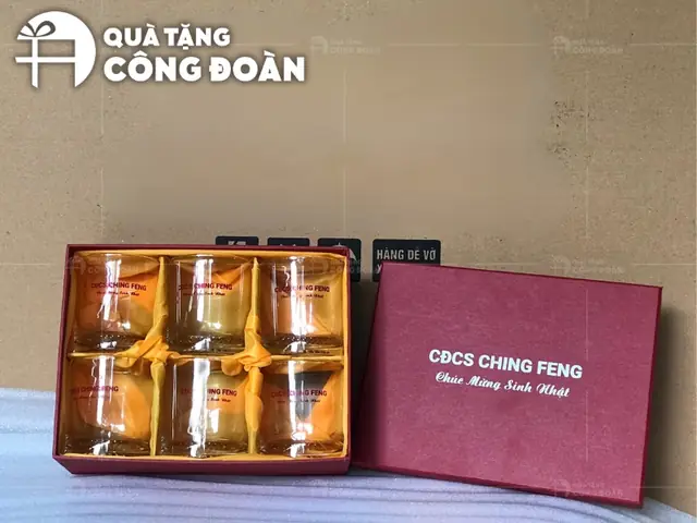 Tặng quà Tháng Công nhân: Gợi ý Quà tặng thiết thực và Ý nghĩa Tặng quà Tháng Công nhân: Gợi ý Quà tặng thiết thực và Ý nghĩa