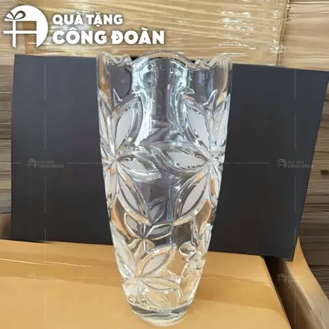 Tặng quà Tháng Công nhân: Gợi ý Quà tặng thiết thực và Ý nghĩa Tặng quà Tháng Công nhân: Gợi ý Quà tặng thiết thực và Ý nghĩa