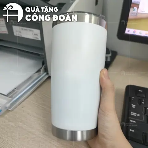 Tặng quà Tháng Công nhân: Gợi ý Quà tặng thiết thực và Ý nghĩa Tặng quà Tháng Công nhân: Gợi ý Quà tặng thiết thực và Ý nghĩa