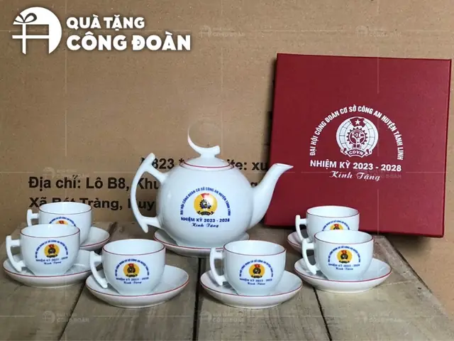 Tặng quà Tháng Công nhân: Gợi ý Quà tặng thiết thực và Ý nghĩa Tặng quà Tháng Công nhân: Gợi ý Quà tặng thiết thực và Ý nghĩa