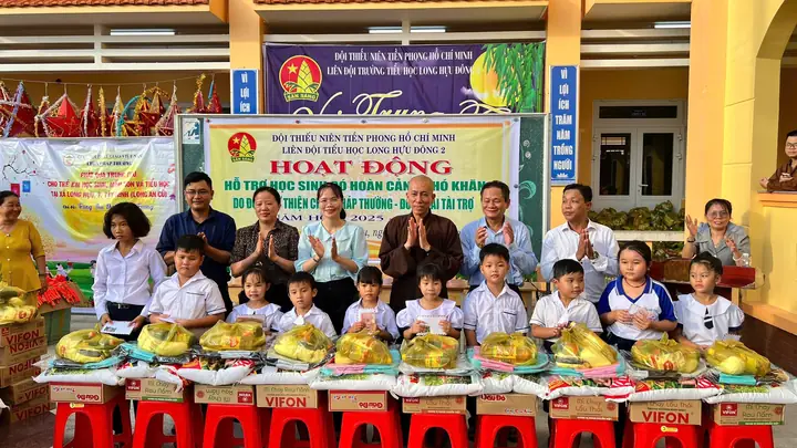 Tặng Quà Trung Thu Cho Thiếu Nhi: Gợi Ý Quà Ý Nghĩa & Sáng Tạo