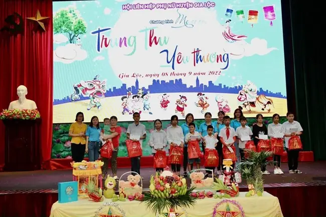Tặng quà Trung thu cho trẻ em nghèo: Hướng dẫn chi tiết và ý nghĩa