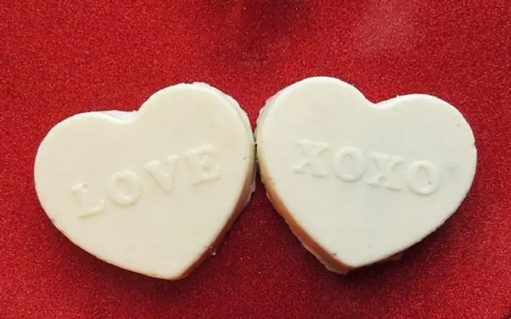 Tặng Quà Valentine Vào Ngày Nào? Giải Đáp Chi Tiết Từ A Đến Z