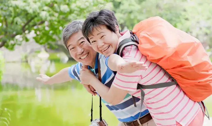 Tết mua quà gì cho mẹ chồng? 25+ gợi ý ý nghĩa và tinh tế