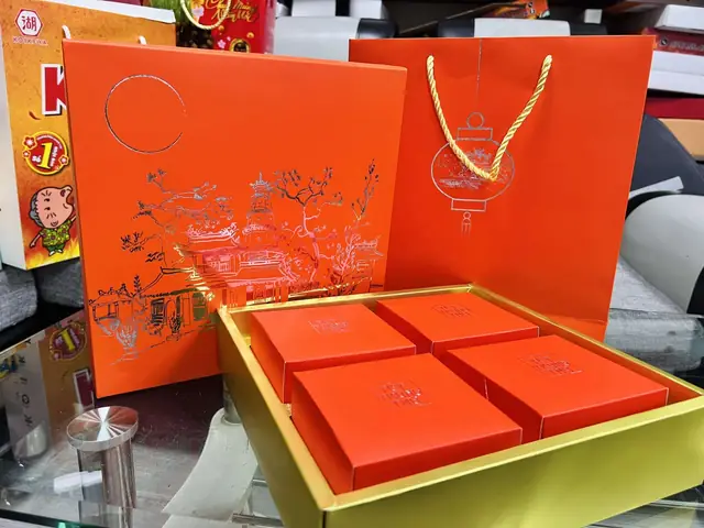 Thiết Kế Hộp Quà Cao Cấp: Hướng Dẫn Tạo Ấn Tượng Đẳng Cấp