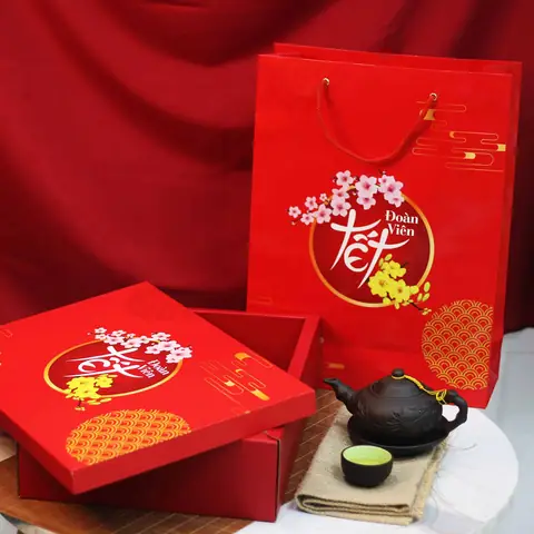 Thiết Kế Hộp Quà Cao Cấp: Hướng Dẫn Tạo Ấn Tượng Đẳng Cấp