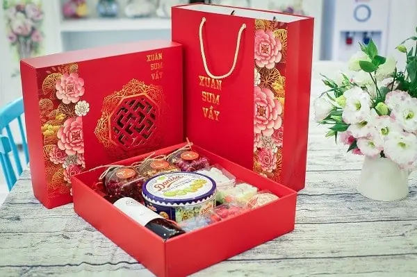 Thiết Kế Hộp Quà Cao Cấp: Hướng Dẫn Tạo Ấn Tượng Đẳng Cấp