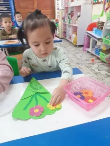 Trẻ Mầm Non Làm Quà Tặng Mẹ: Ý Tưởng Đơn Giản và Ý Nghĩa