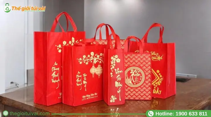 Túi Đựng Quà Tết Sang Trọng: Hướng Dẫn Chọn Lựa & Tùy Biến Toàn Diện Túi Đựng Quà Tết Sang Trọng: Hướng Dẫn Chọn Lựa & Tùy Biến Toàn Diện