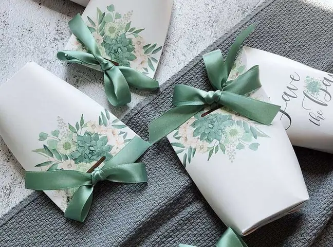 Làm Thế Nào Để Chọn Túi Giấy Đựng Quà Đẹp Và Ý Nghĩa?