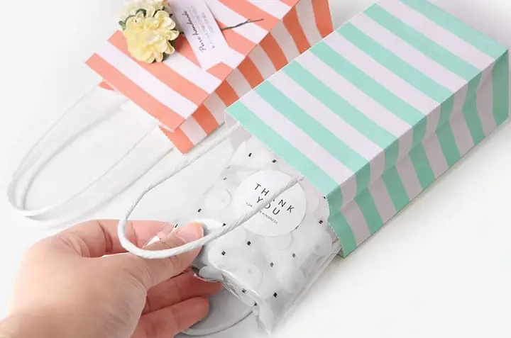 Làm Thế Nào Để Chọn Túi Giấy Đựng Quà Đẹp Và Ý Nghĩa?