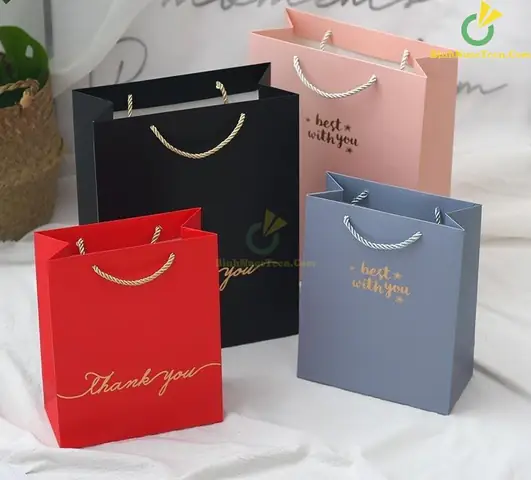 Hướng Dẫn Chọn Túi Xách Giấy Quà Tặng Đẹp Và Ý Nghĩa Hướng Dẫn Chọn Túi Xách Giấy Quà Tặng Đẹp Và Ý Nghĩa