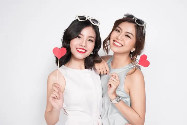 Valentine tặng quà cho bạn thân: Gợi ý các món quà ý nghĩa