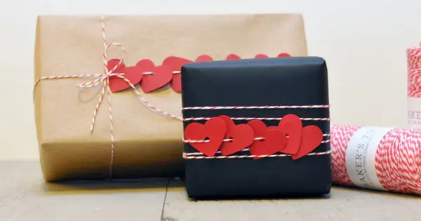 Hướng dẫn vẽ trang trí hộp quà bằng kỹ thuật origami và calligraphy?