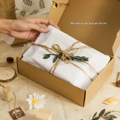 Hướng dẫn vẽ trang trí hộp quà bằng kỹ thuật origami và calligraphy?