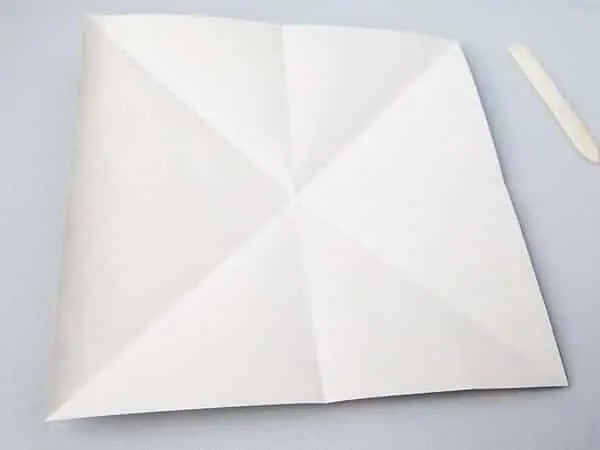 Hướng Dẫn Xếp Hộp Quà Đơn Giản Tại Nhà Chỉ Với Vài Bước Cơ Bản