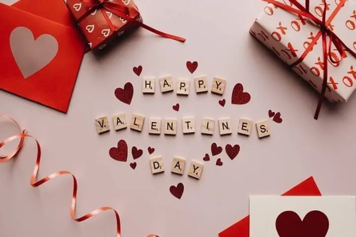 Ý nghĩa quà tặng Valentine: Hơn cả một món quà, đó là thông điệp yêu thương