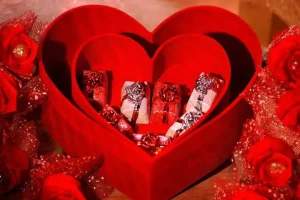 Ý Nghĩa Tặng Quà Ngày Valentine: Biểu Tượng Tình Yêu Vĩnh Cửu