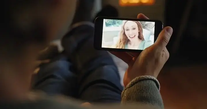 12. Làm video kỷ niệm